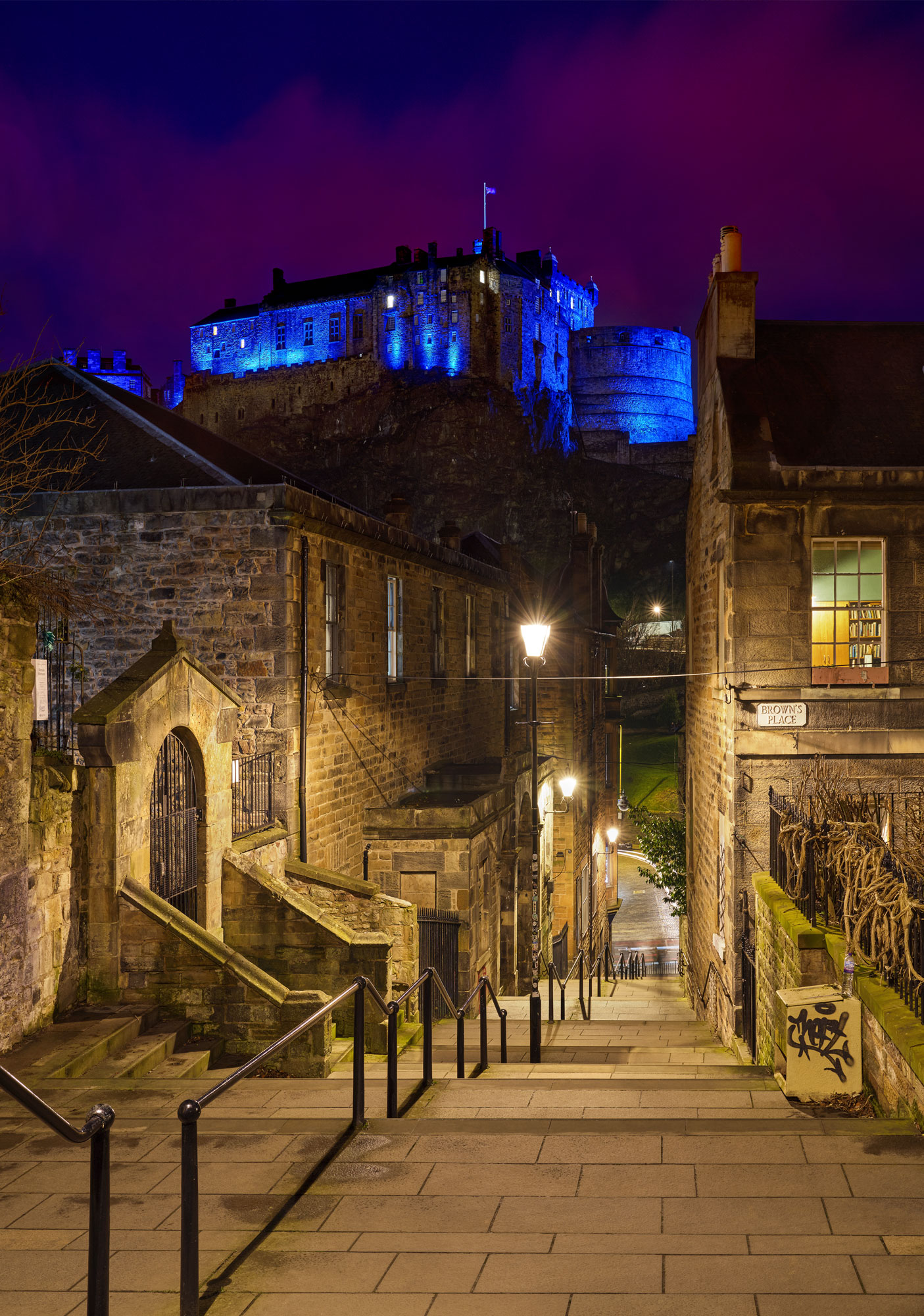Vennel Nights at Edinburgh, South East, Scotland — a photography location from The Photos book series