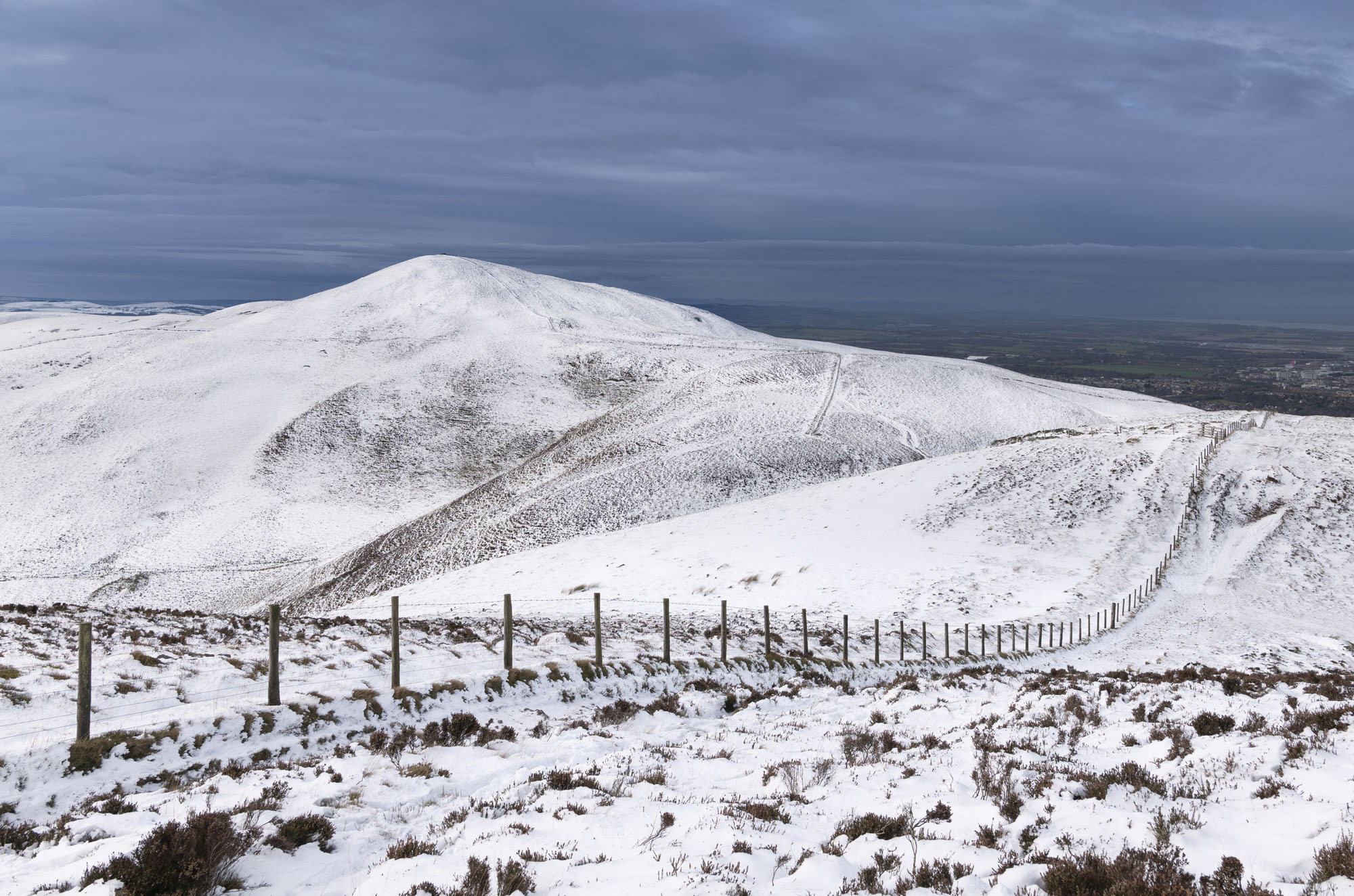 Snowy Pentlands at Edinburgh, South East, Scotland — a photography location from The Photos book series
